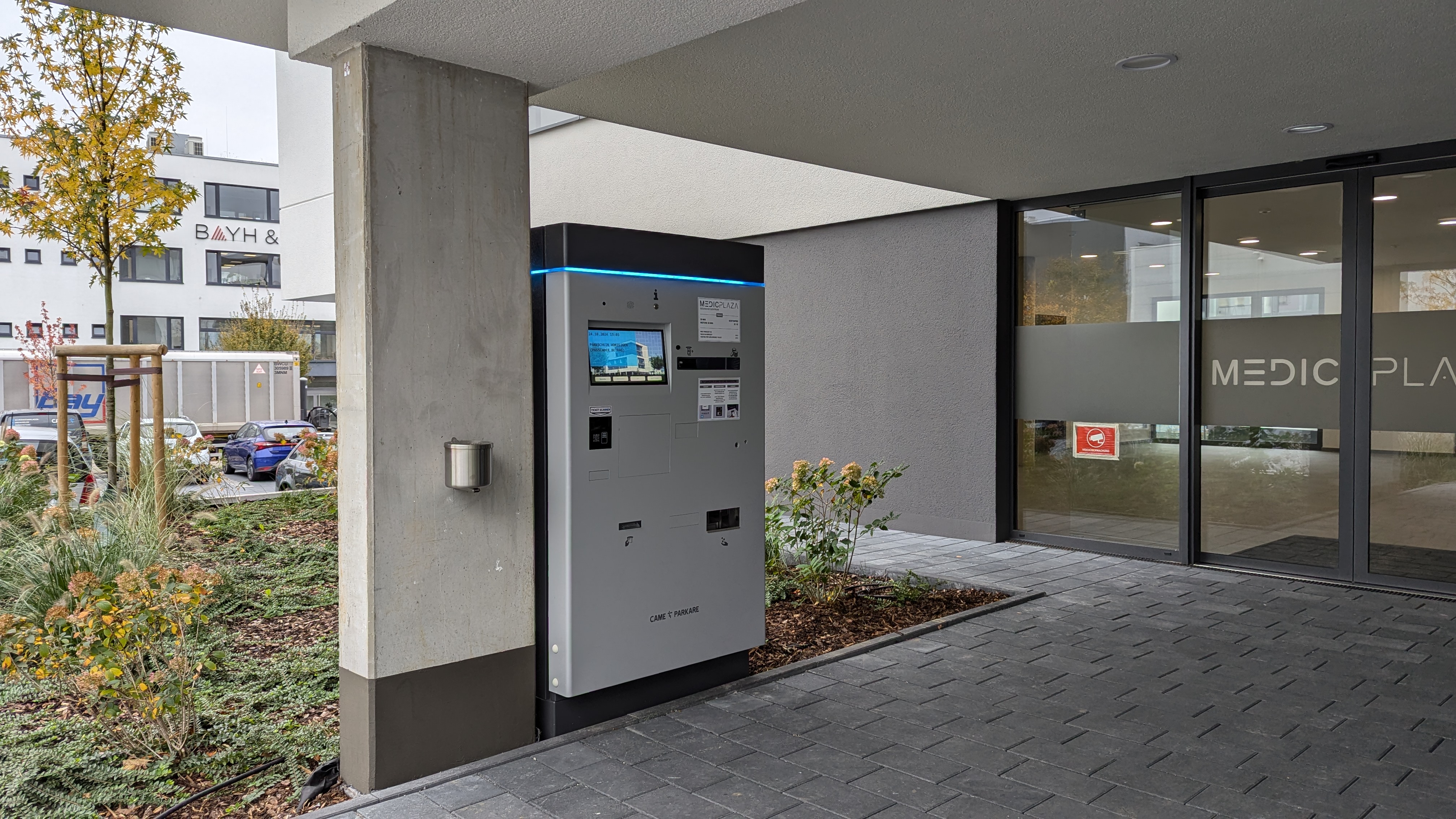 MEDICPLAZA Health Center Came Parkare
